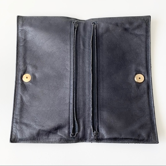 Vintage Snakeskin black leather clutch - Picture 9 of 14